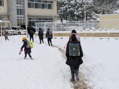 PXL_20250304_230028128